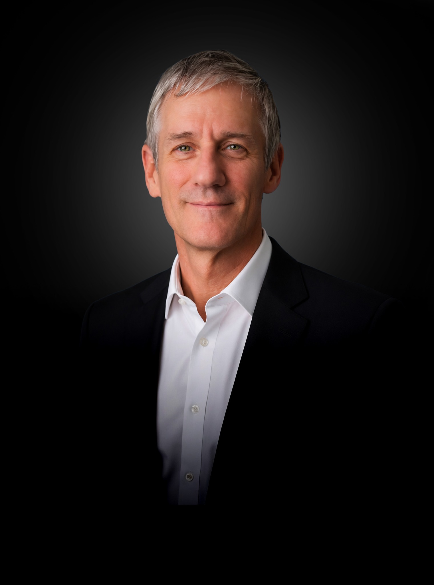 Portrait d’Éric Barrau, conseiller immobilier